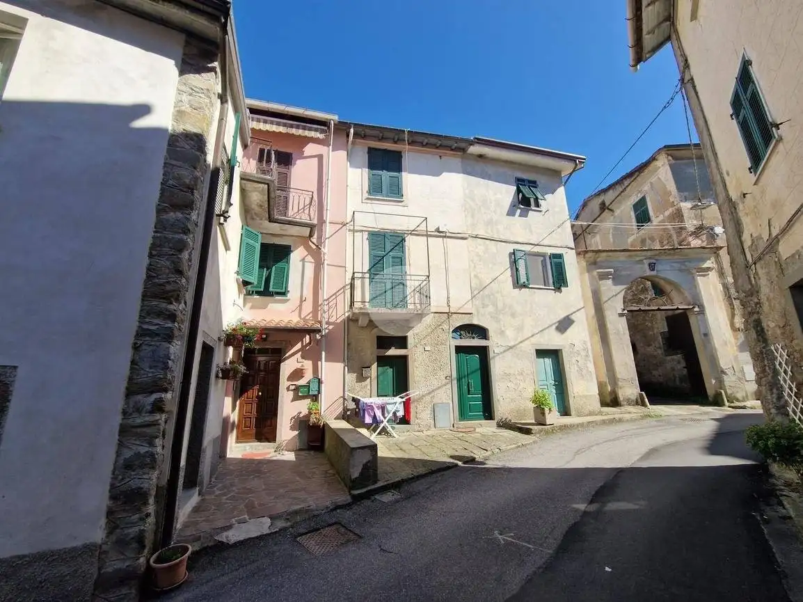 Appartamento in vendita a Riccò del Golfo di Spezia