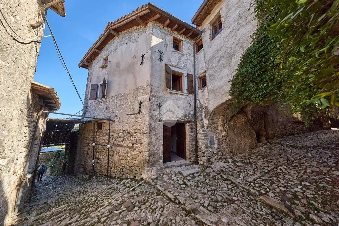 Casa colonica Localita' Campo 1, Magugnano, Brenzone sul Garda - foto 3