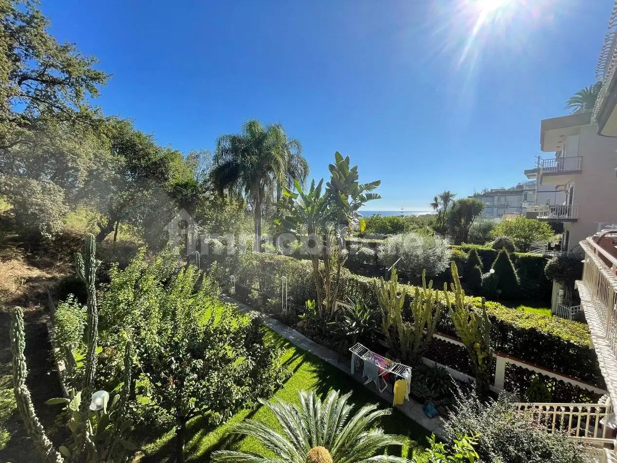 Appartamento in vendita a Salerno