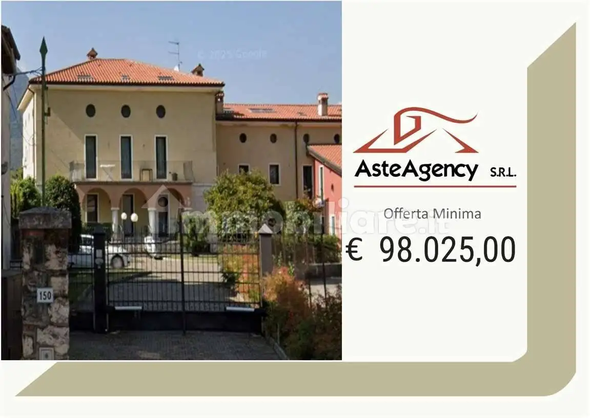 Appartamento in asta a Carrè