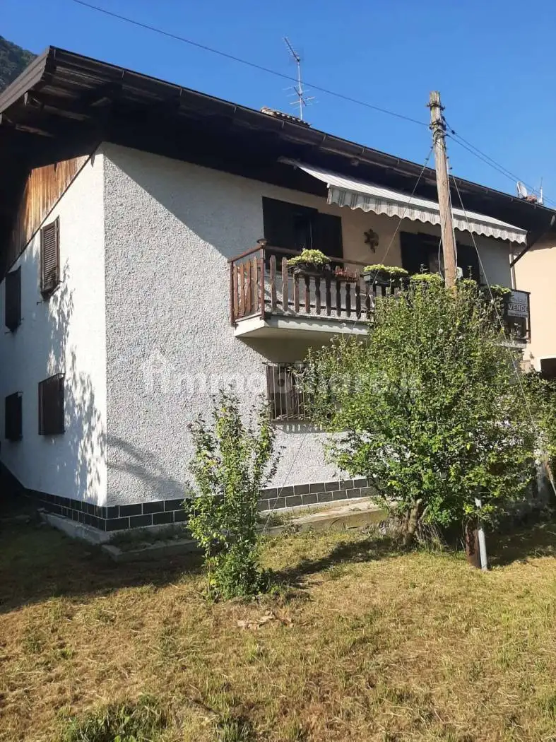 Villa in vendita a Chiusaforte