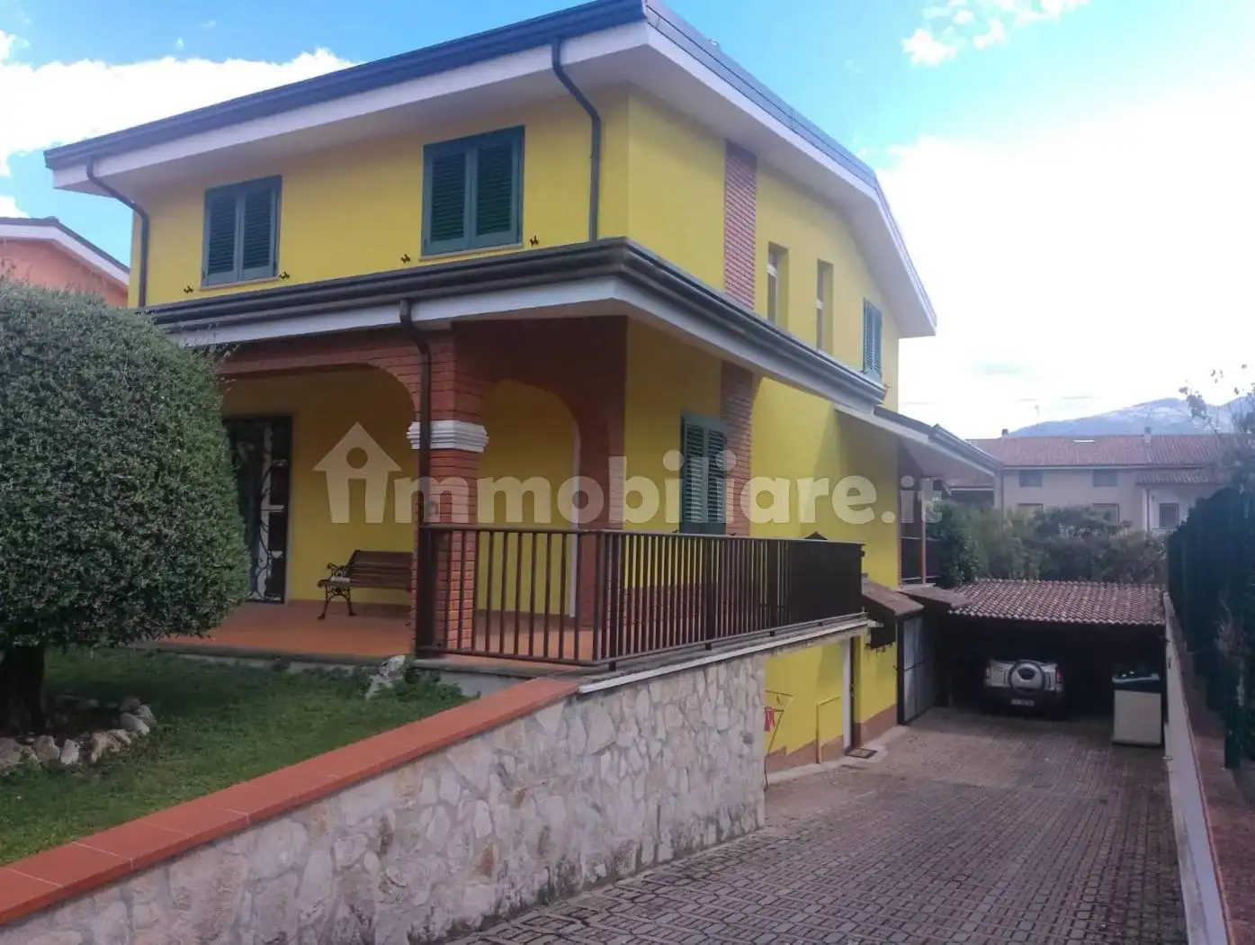 Villa in vendita a Raiano