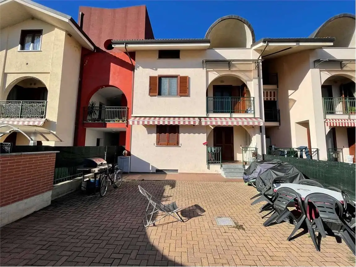 Appartamento in vendita a Piscina