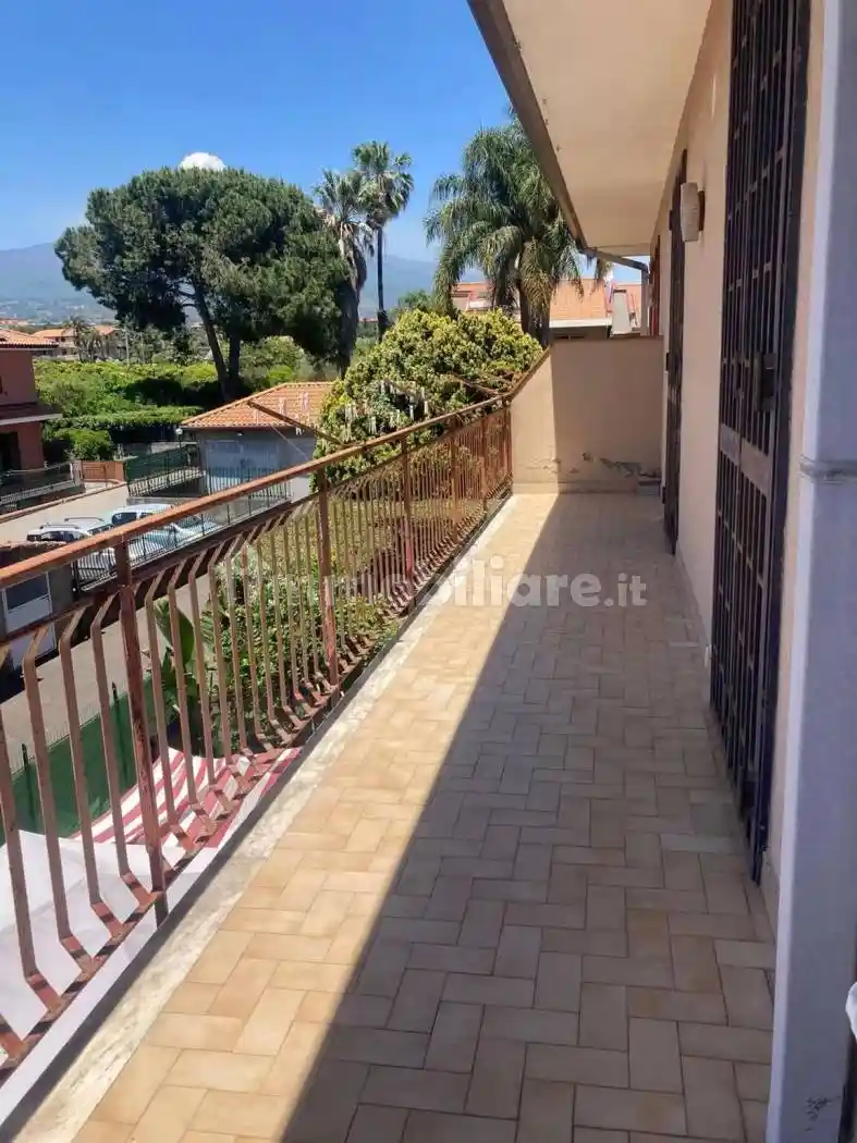 Appartamento in vendita a Aci Sant'Antonio