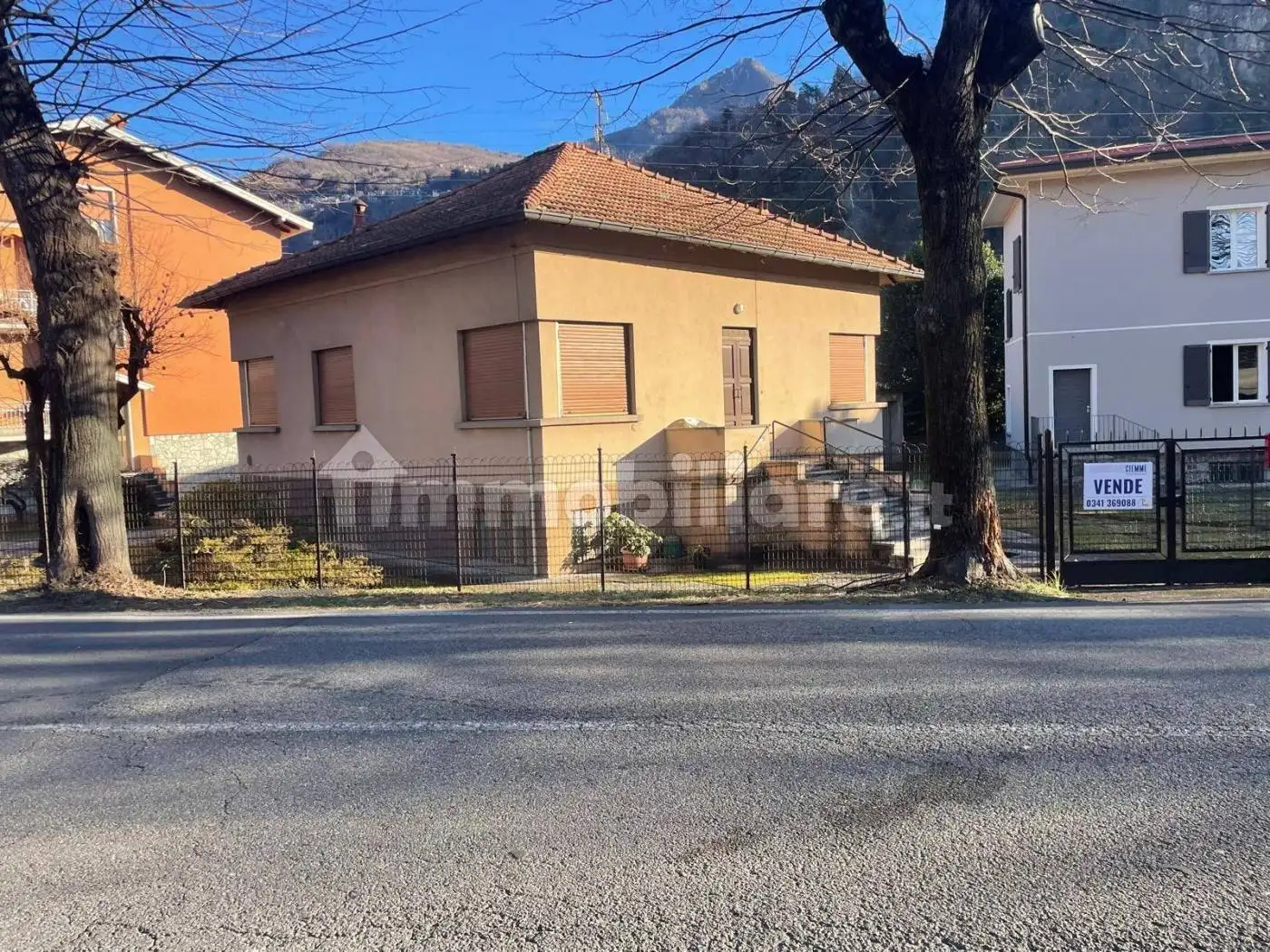 Villa unifamiliare via G. Matteotti 22, Centro, Dervio - foto 2
