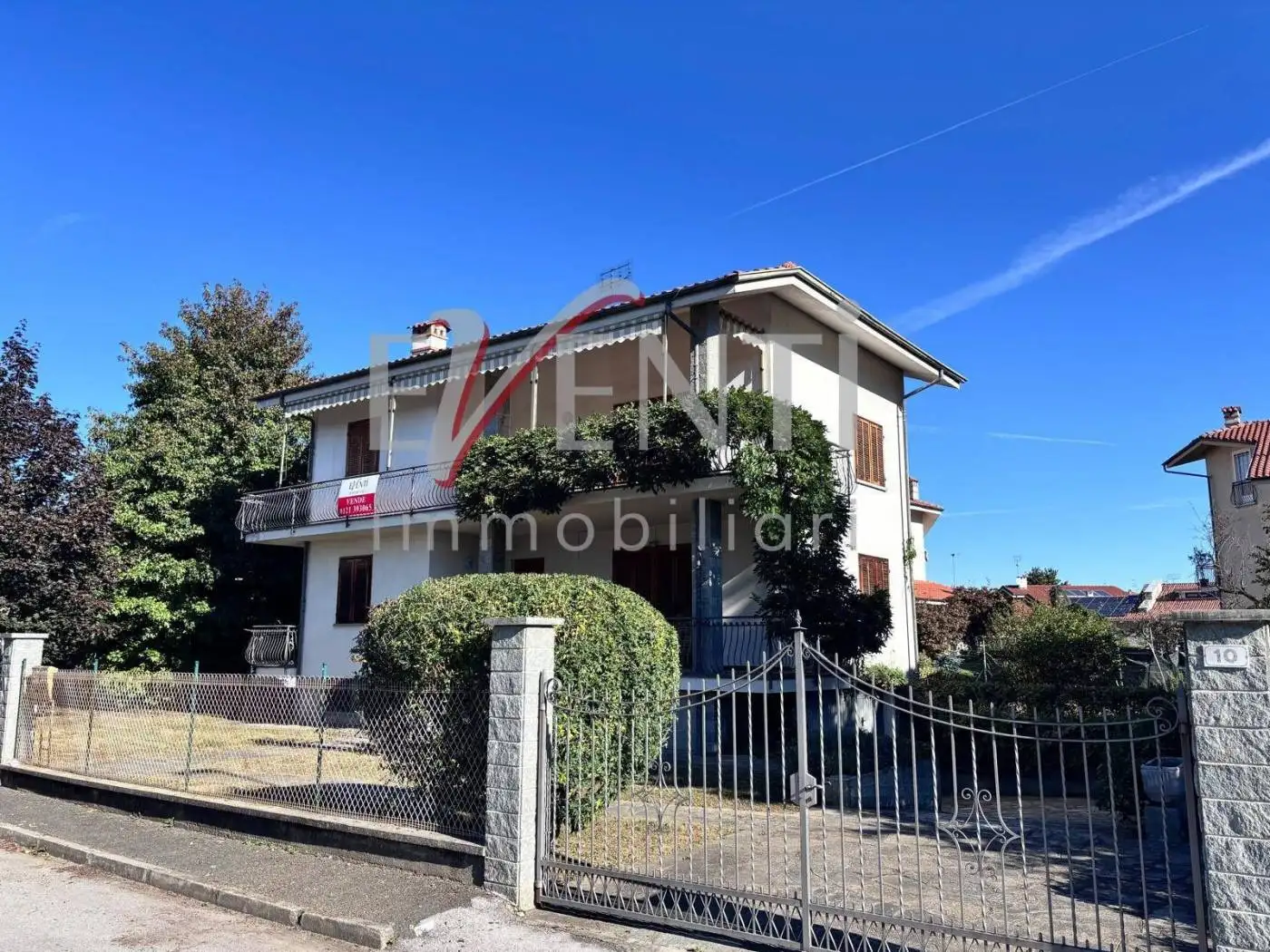 Villa bifamiliare via Manzoni 12, Centro, Cavour - foto 2