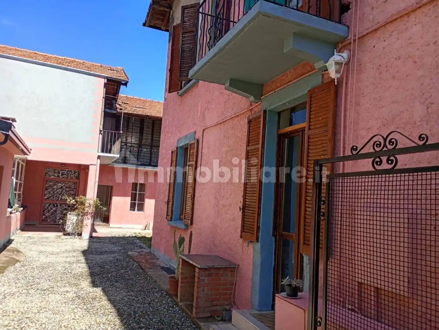 Appartamento in vendita a Malnate