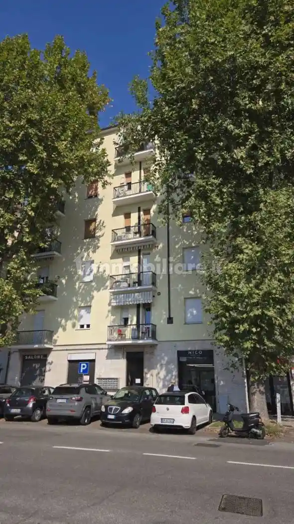 Appartamento in vendita a Caronno Pertusella