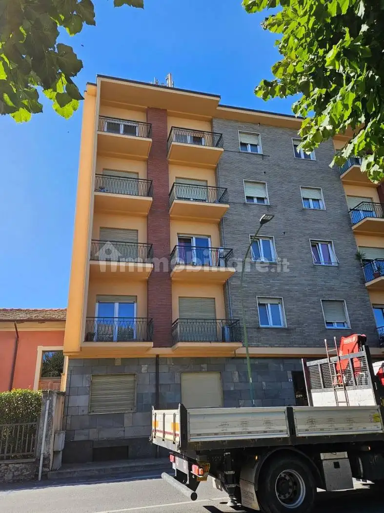 Trilocale piazza San Martino 2, Centro, Cavour - foto 2