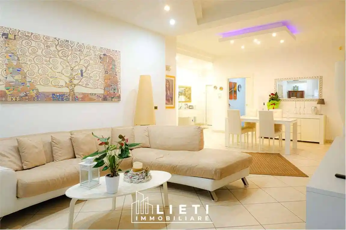 Appartamento in vendita a Taranto