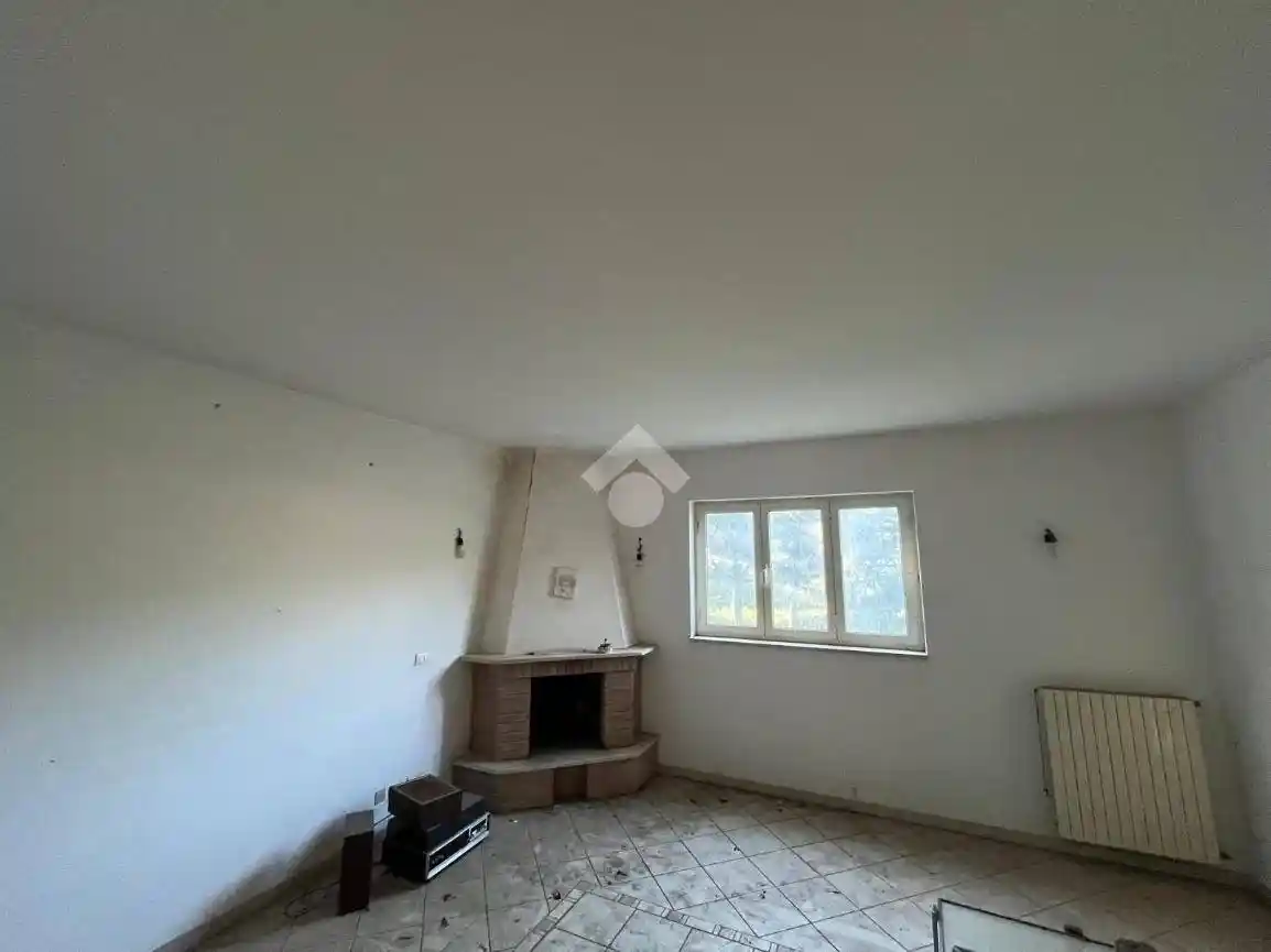 Trilocale via Laura 24, Volturara Irpina - foto 3