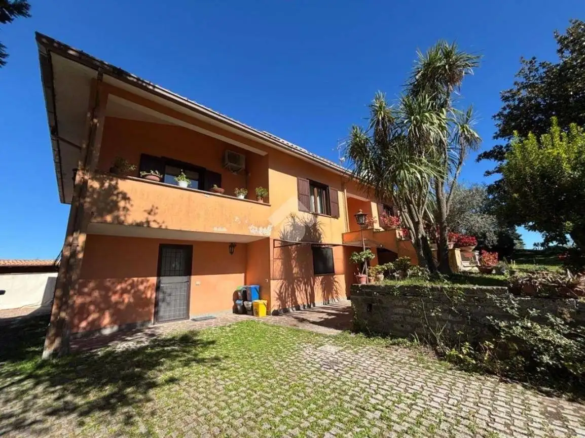 Appartamento in affitto a Morlupo