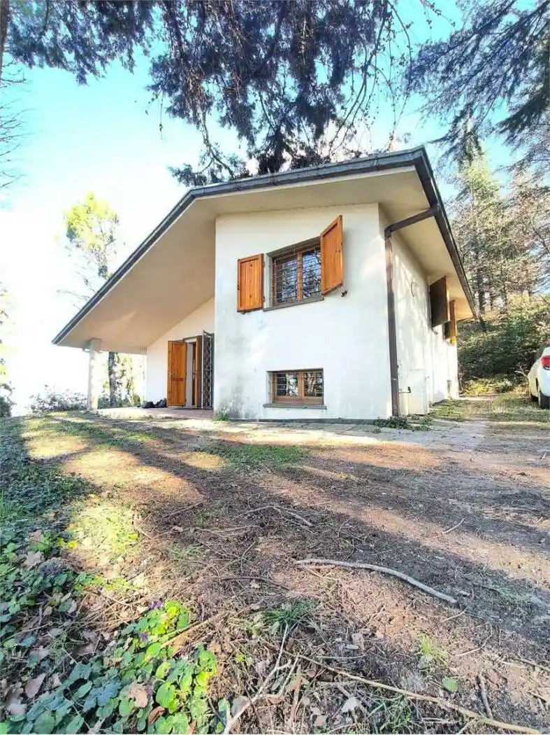 Casa indipendente in vendita a Montescudo - Montecolombo