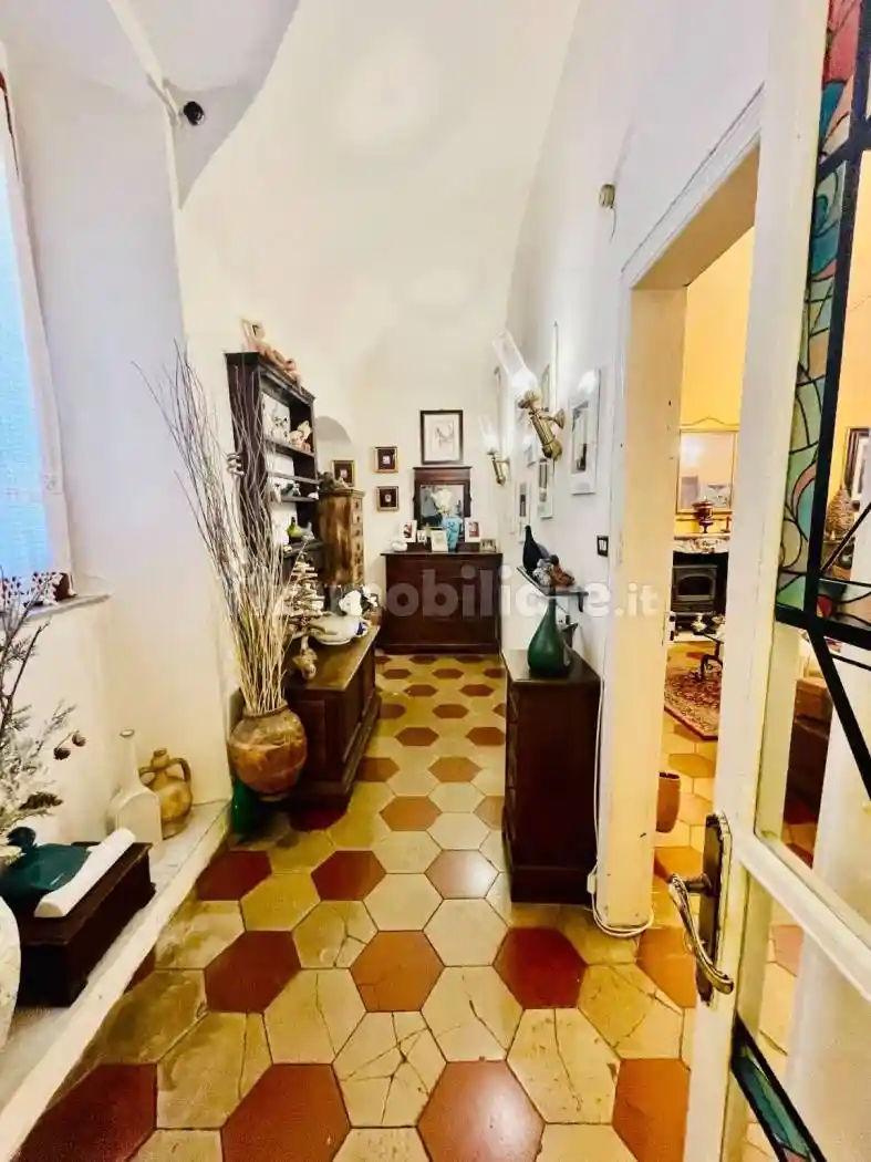 Appartamento in vendita a Sarzana