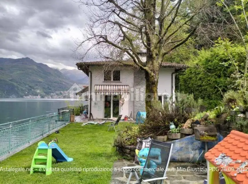 Villa in asta a Claino con Osteno