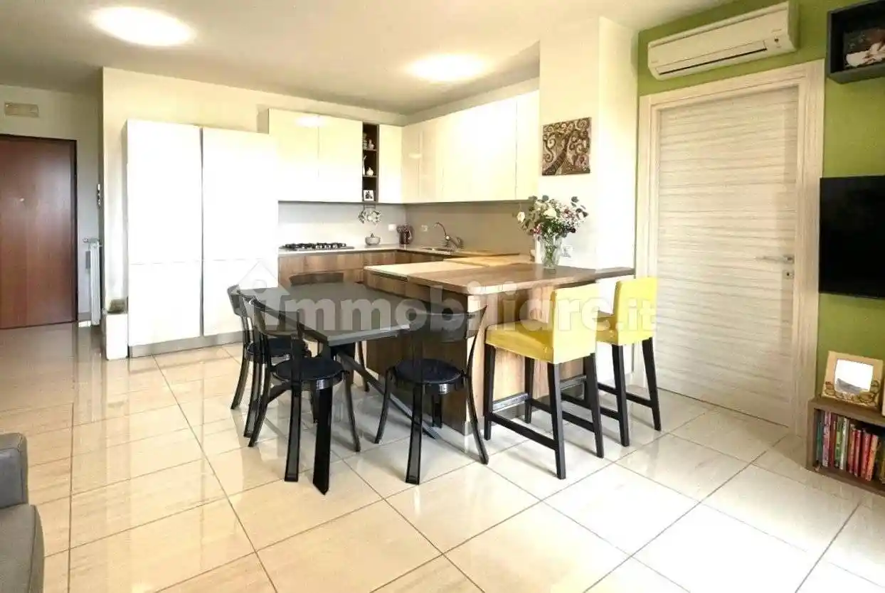 Appartamento in vendita a Aprilia