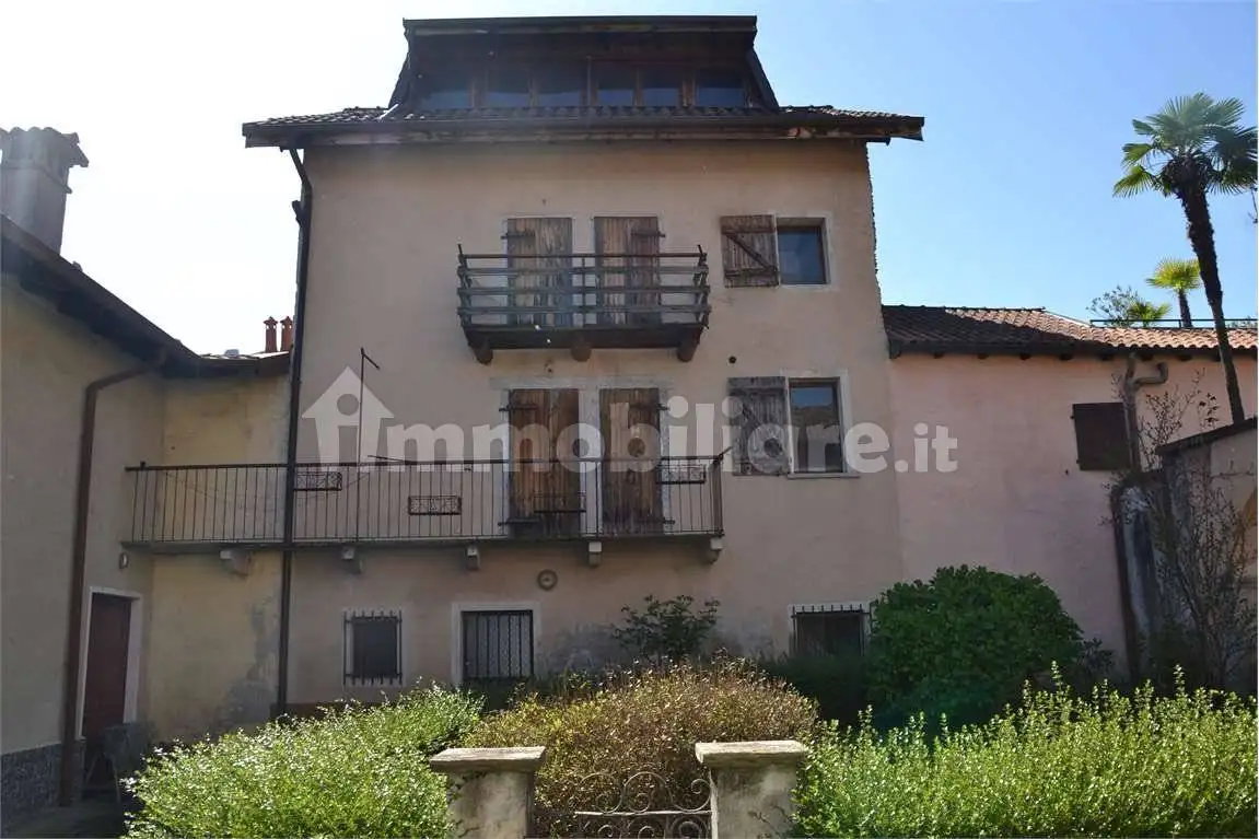 Appartamento in vendita a Verbania