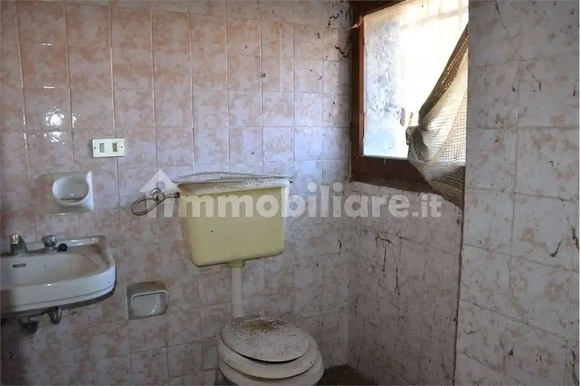 Quadrilocale via per Cossogno, Trobaso, Renco, Possaccio, Unchio, Verbania - foto 5