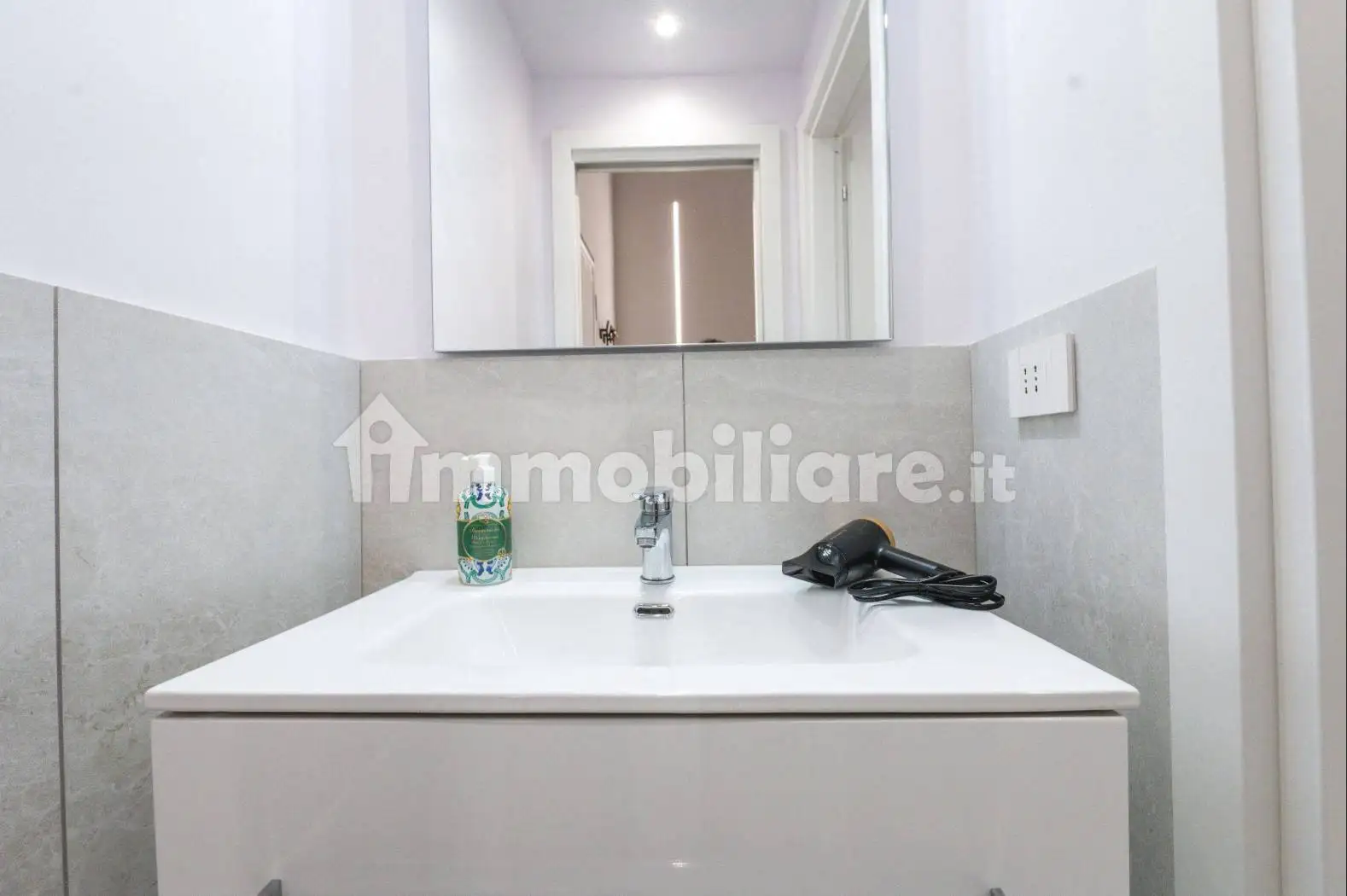 Trilocale via Santa Caterina 20, Centro, Varazze - foto 4