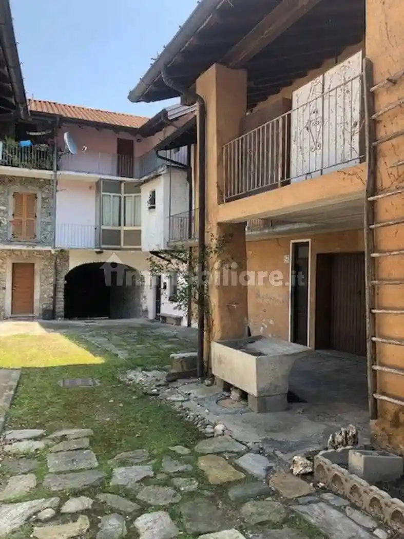 Rustico - Casale in vendita a Mesenzana