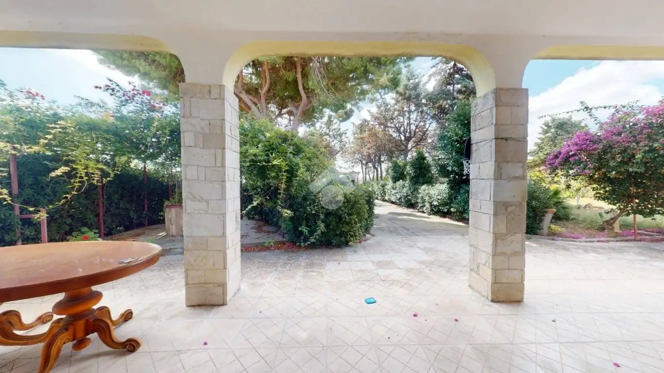 Villa in vendita a Brindisi