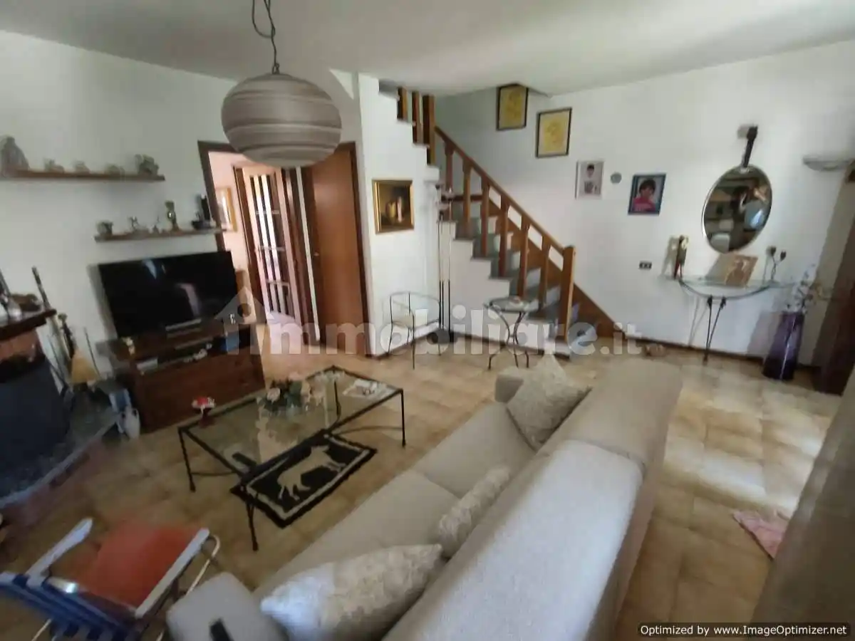 Appartamento via Giuseppe Salvi Cristiani 15, La Querce, Prato - foto 3