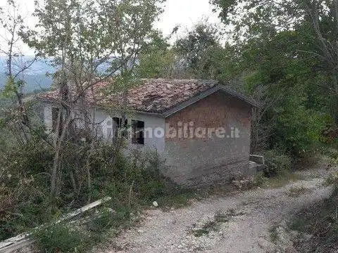 Casale Strada Provinciale Castellina, Castellino del Biferno