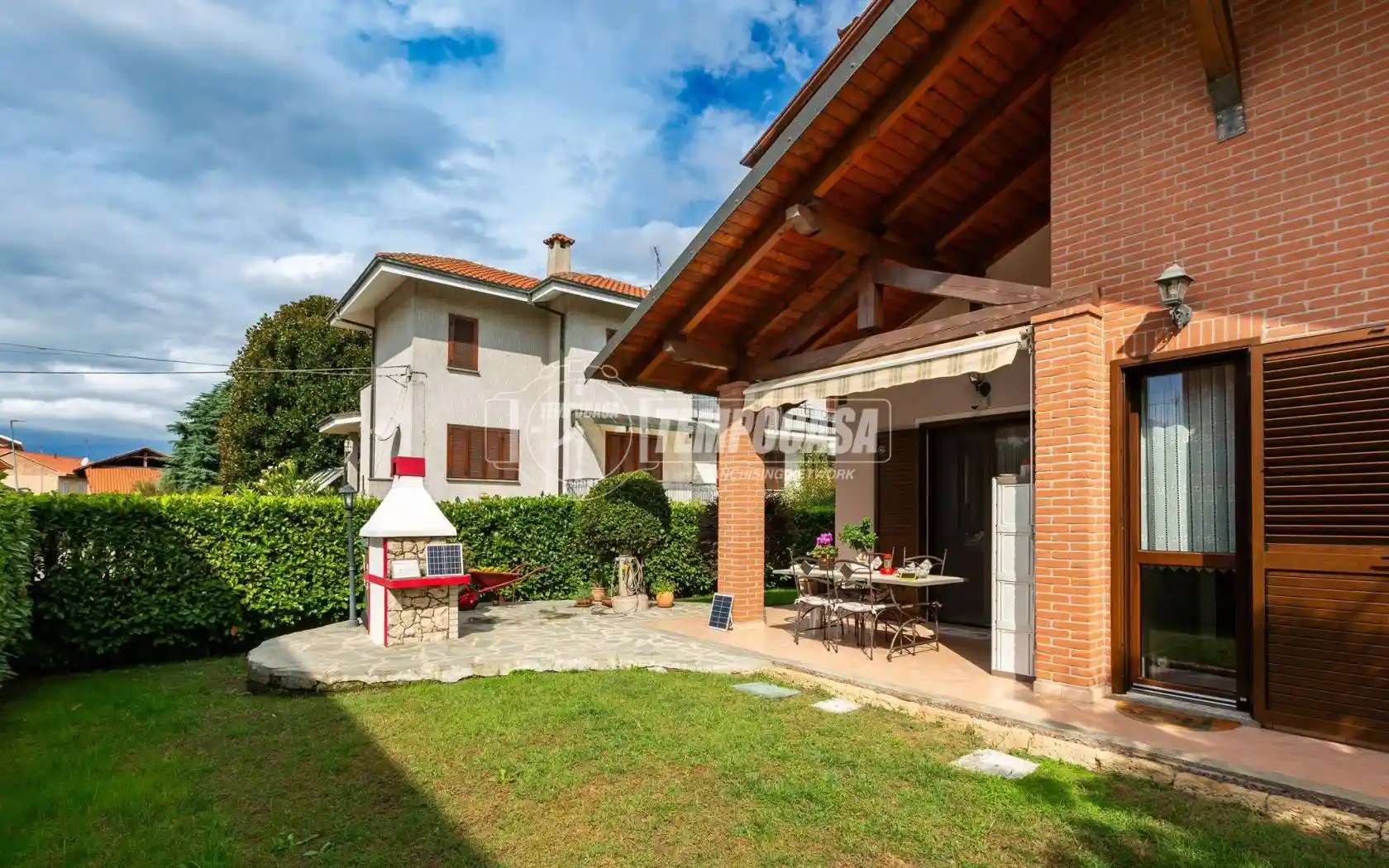 Villa in vendita a Santena