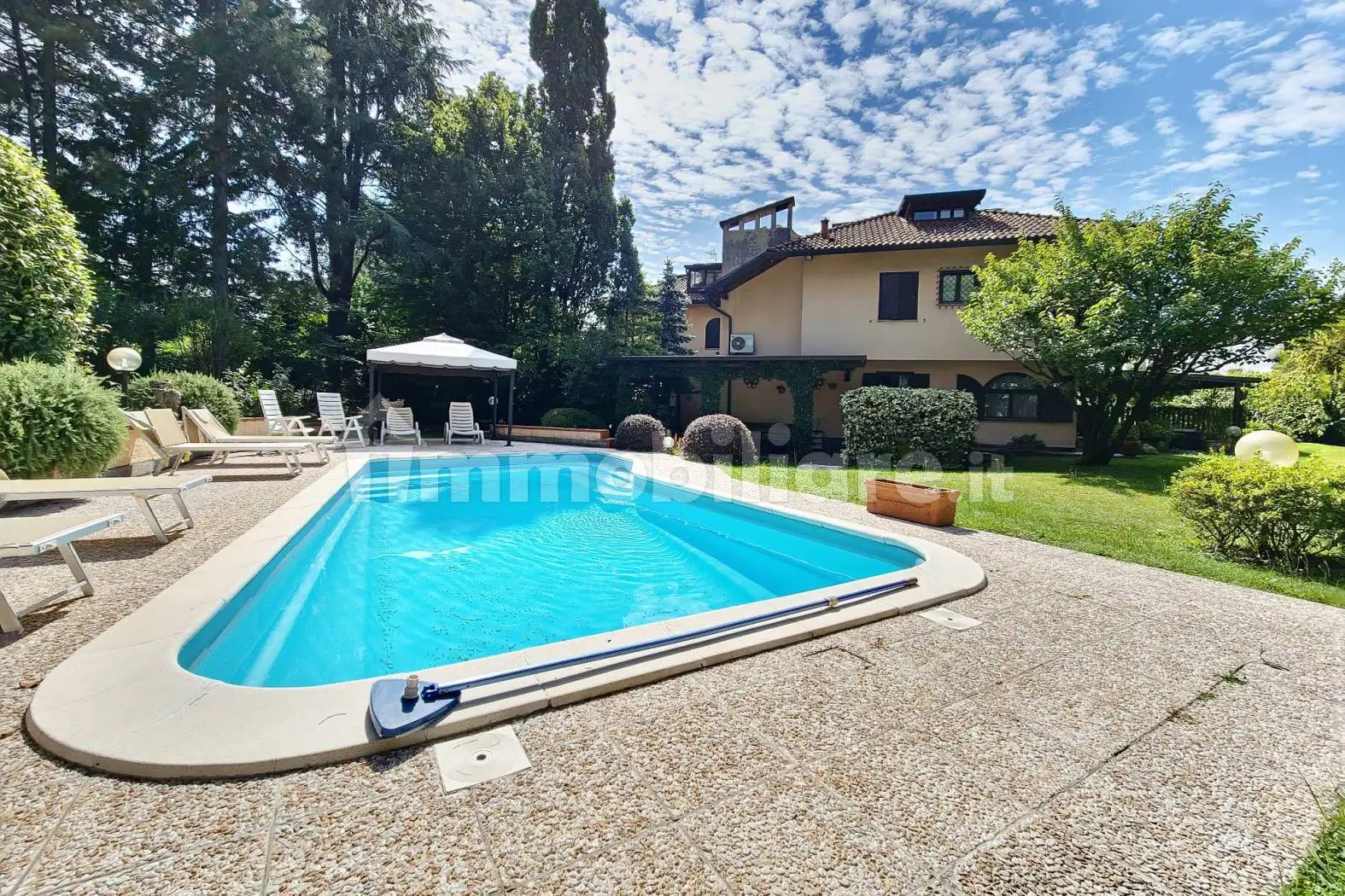 Villa in vendita a Gallarate