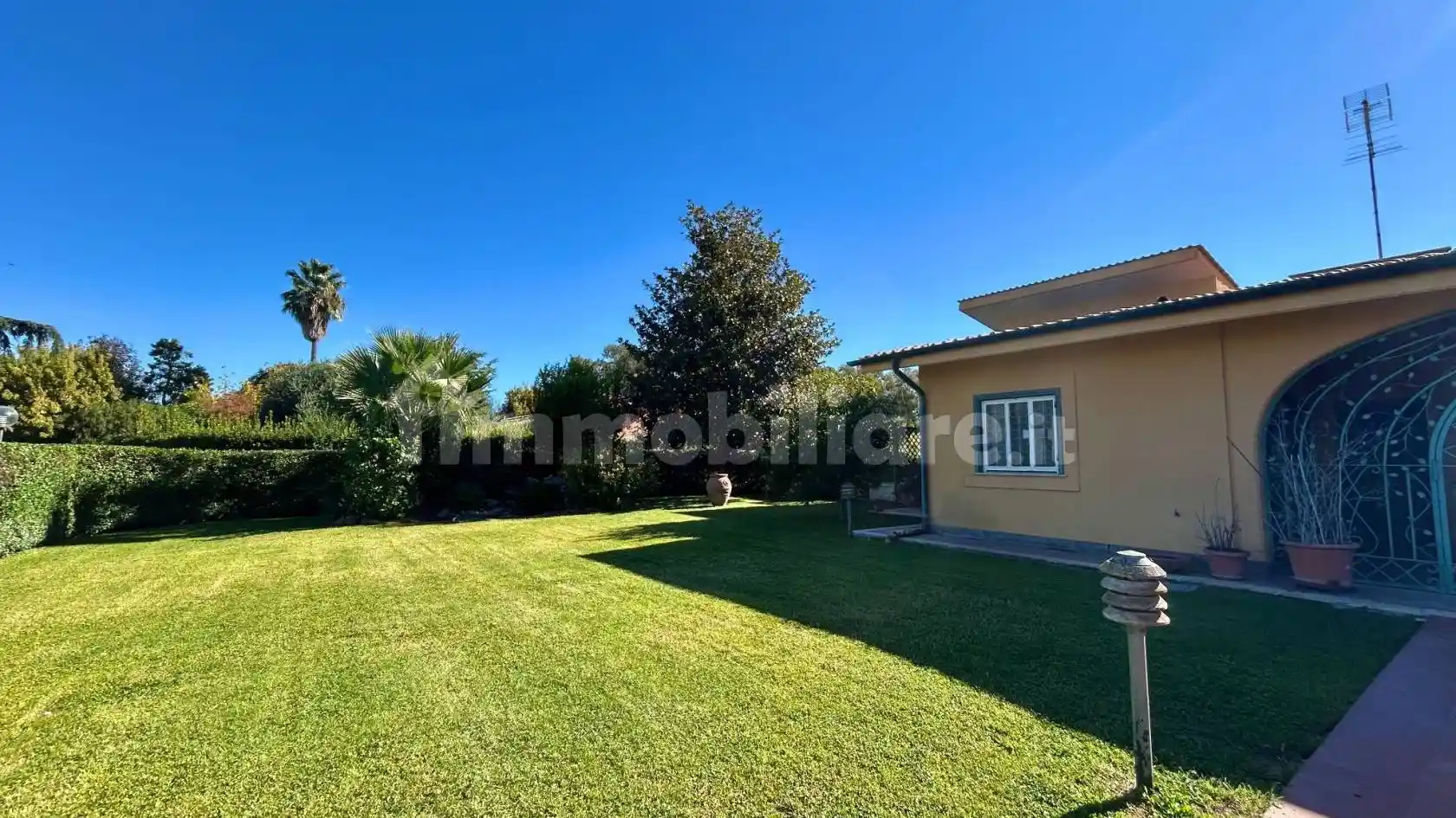 Villa bifamiliare via del Casale Agostinelli 182, Morena, Roma - foto 3