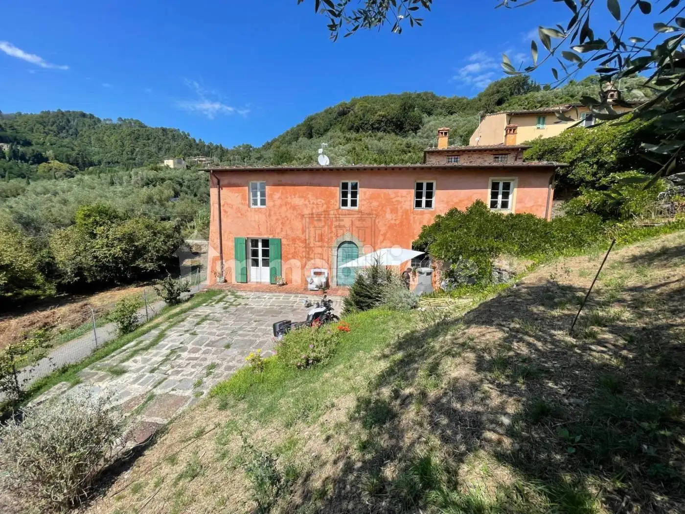 Rustico - Casale in vendita a Lucca