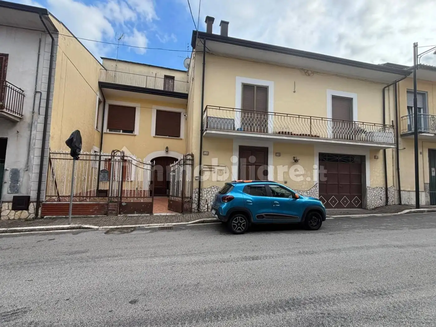 Palazzo - Edificio in vendita a San Martino Valle Caudina