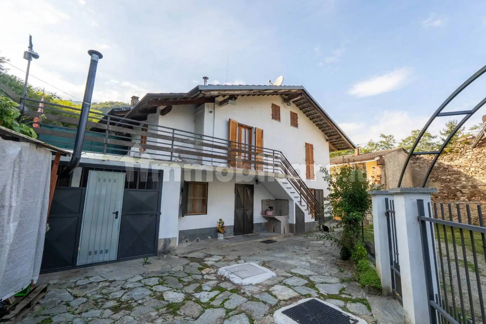 Casa indipendente in vendita a Sanfront