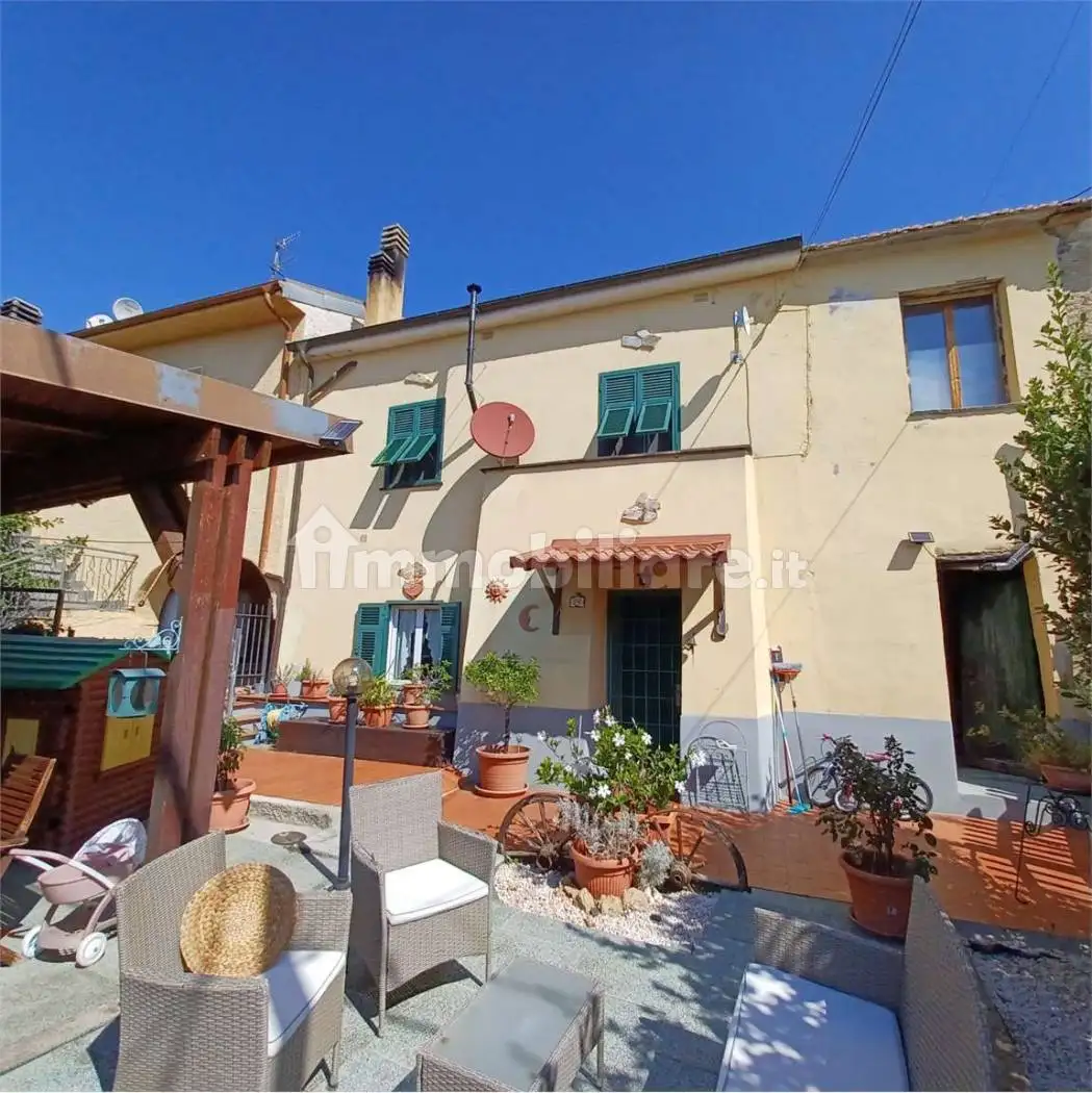 Casa indipendente in vendita a Vendone