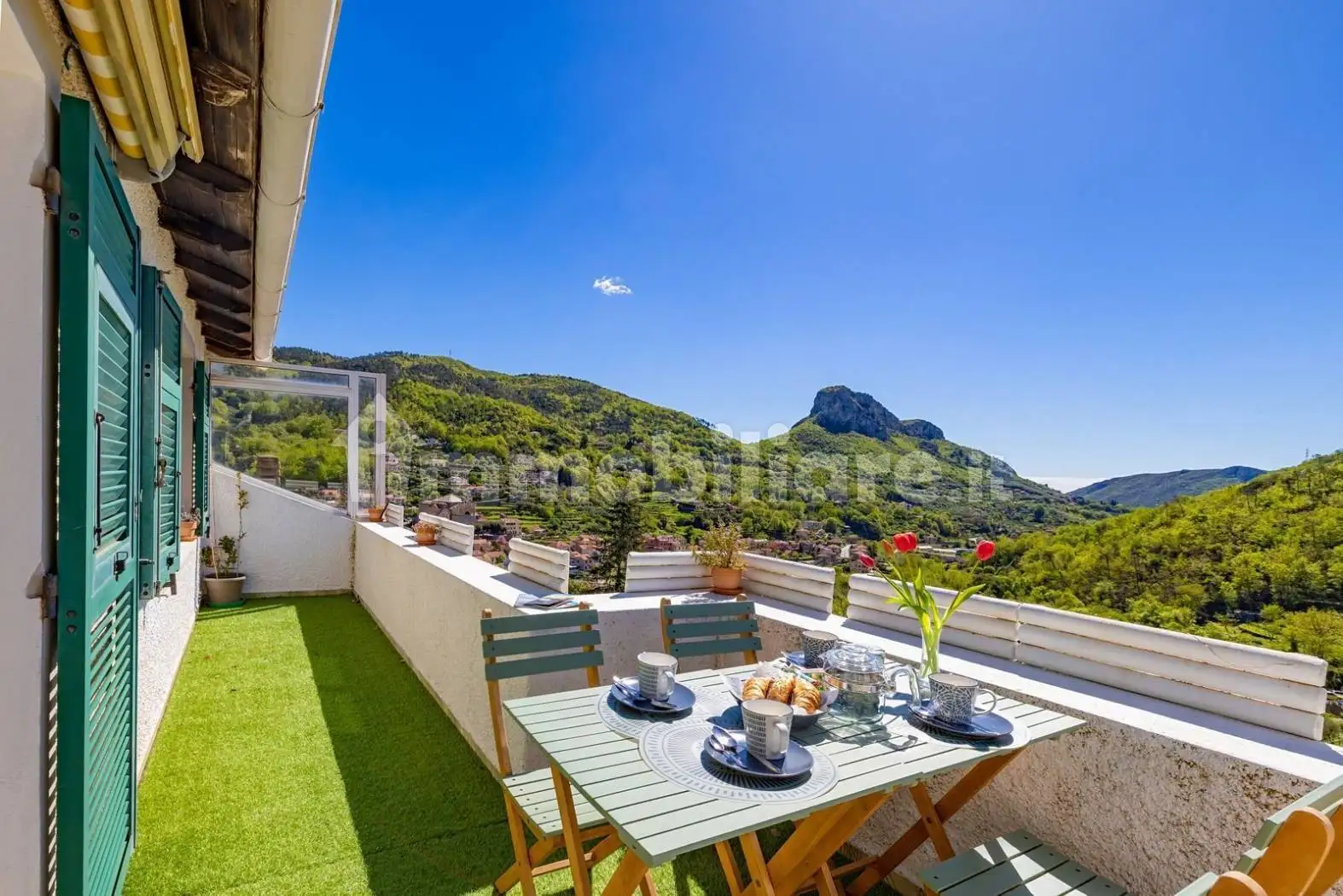 Appartamento in affitto a Calice Ligure