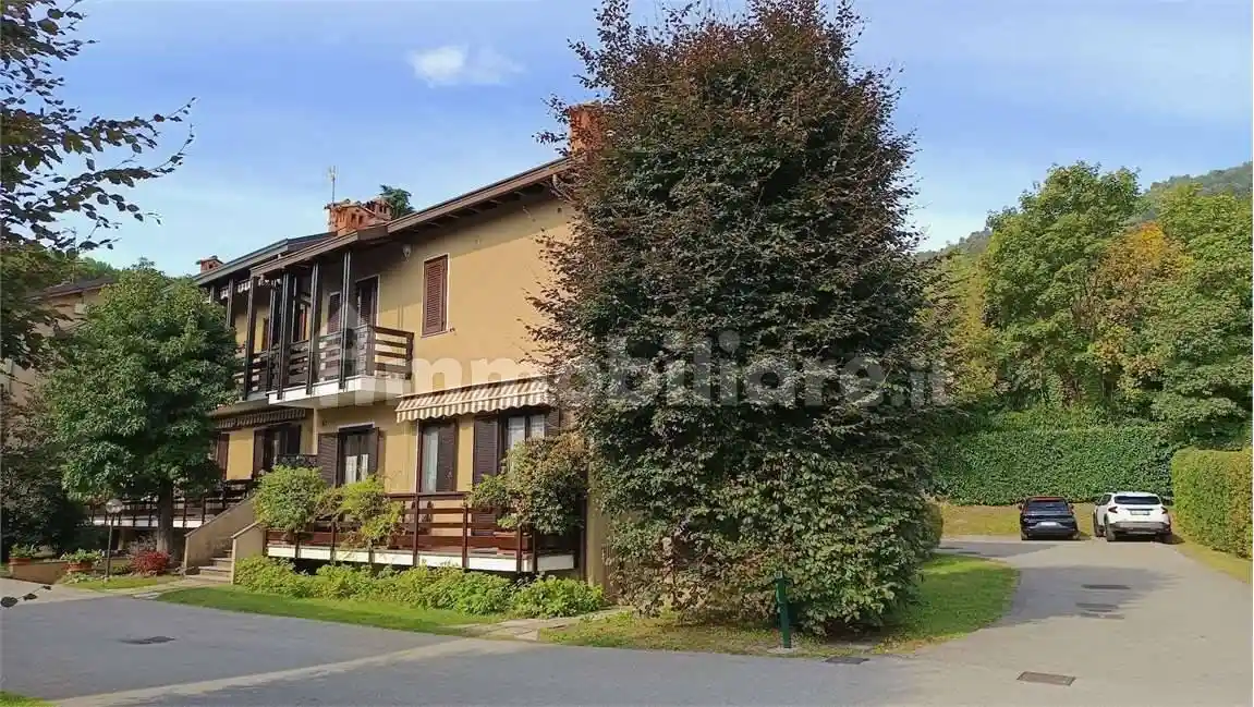 Appartamento in vendita a Erba