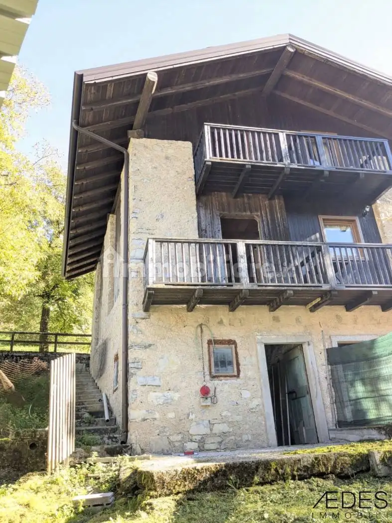 Rustico - Casale in vendita a Ledro