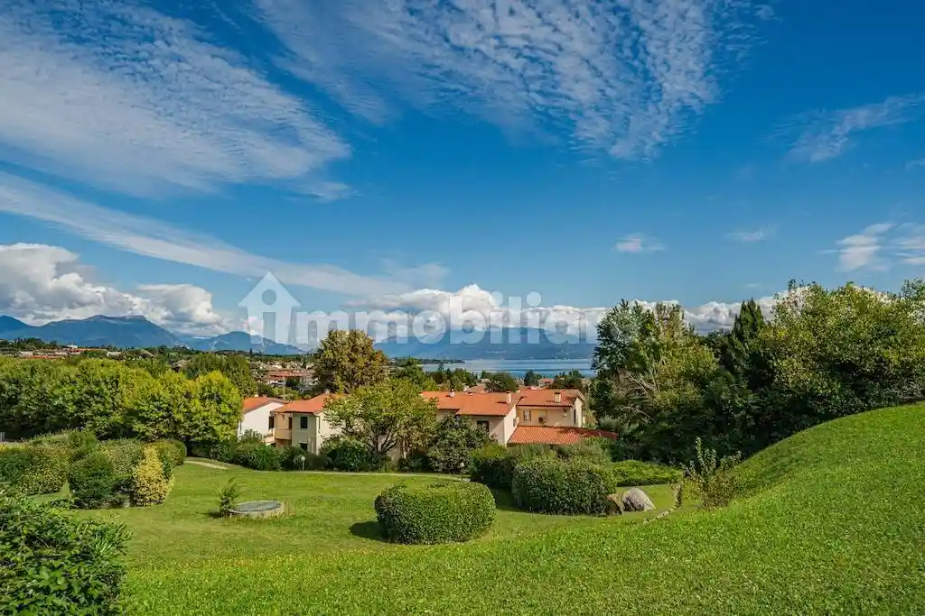 Appartamento in vendita a Padenghe sul Garda