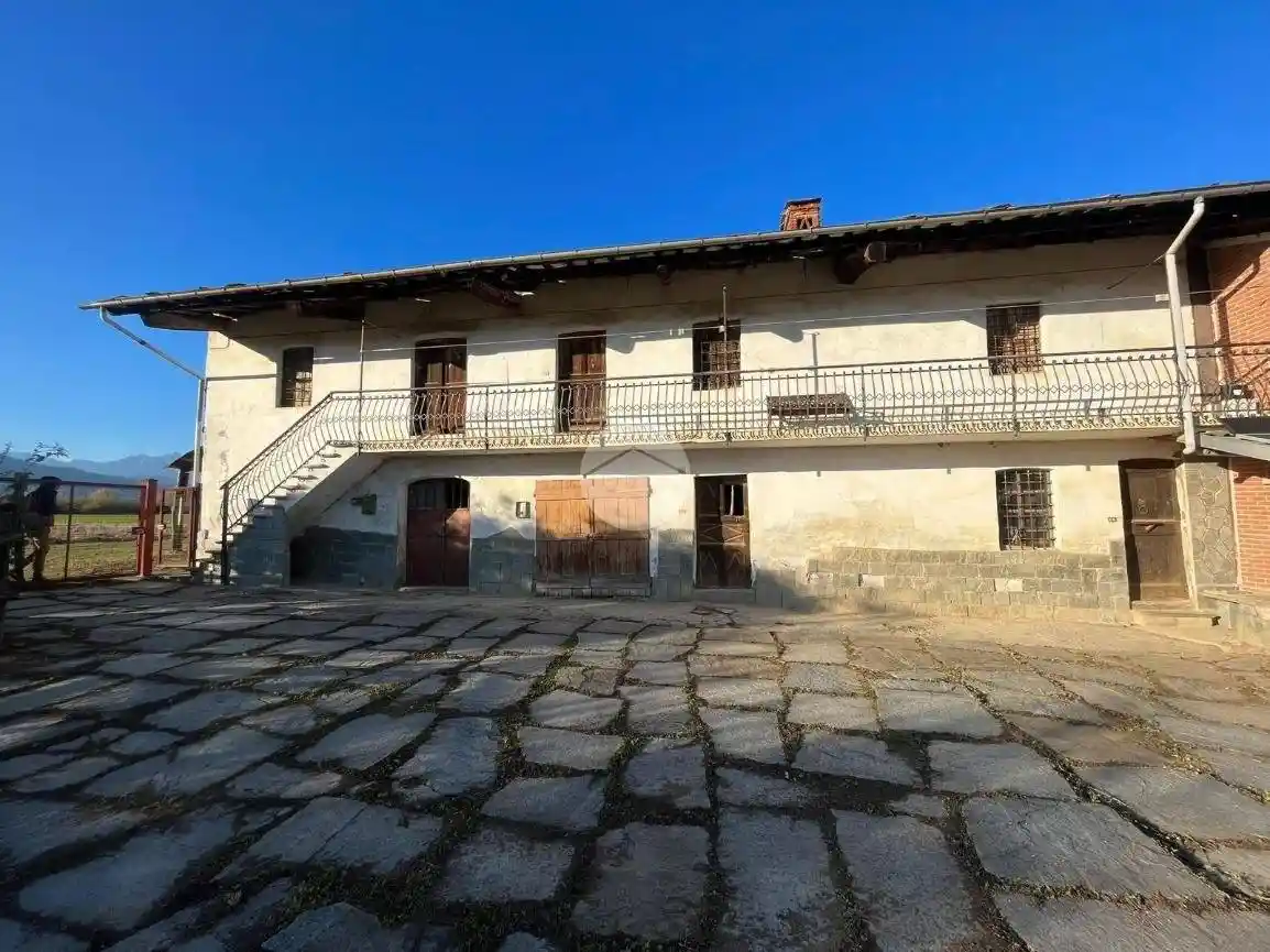 Rustico - Casale in vendita a Barge