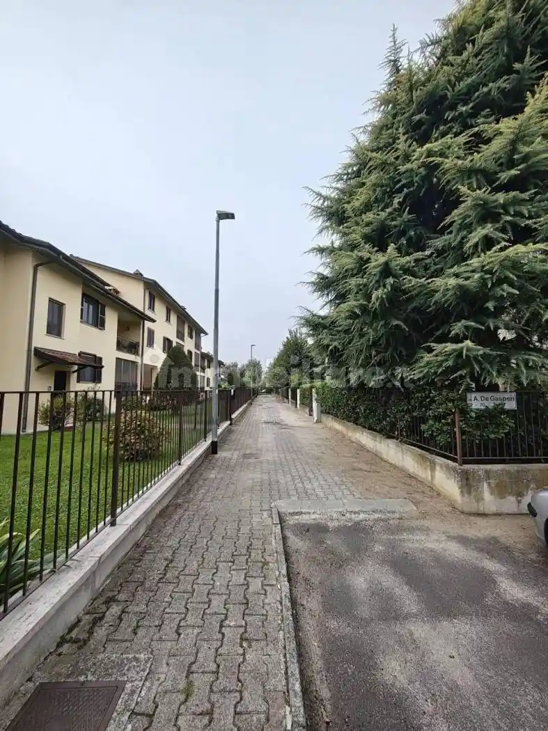 Quadrilocale via Alcide De Gasperi 68, Vallone, Pavia - foto 2