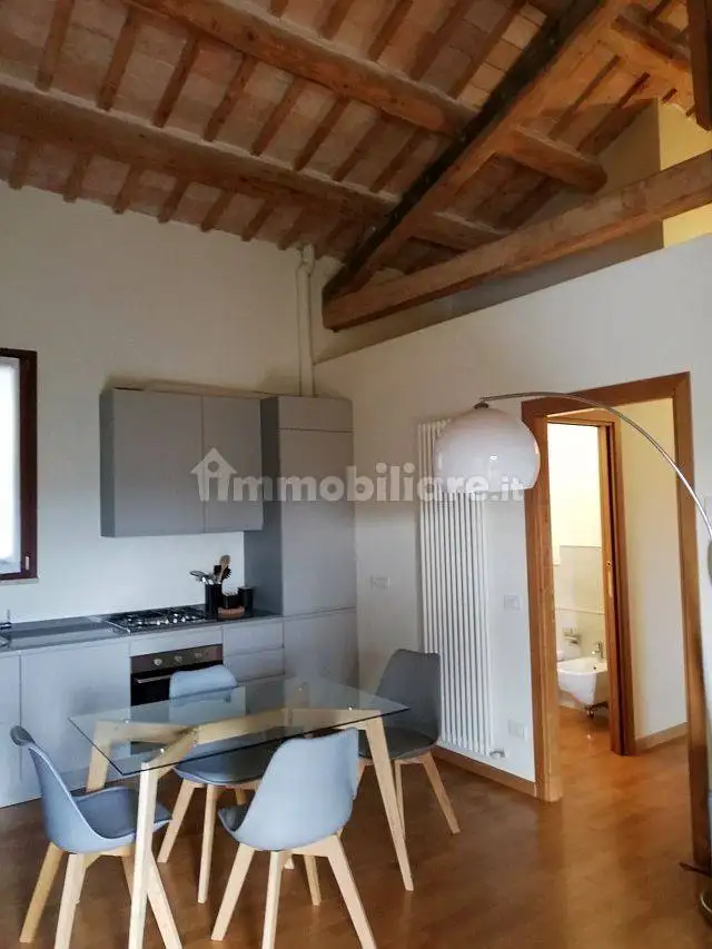 Appartamento in affitto a Jesi