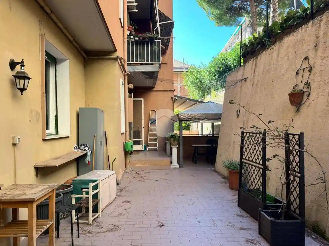 Appartamento in vendita a Genova