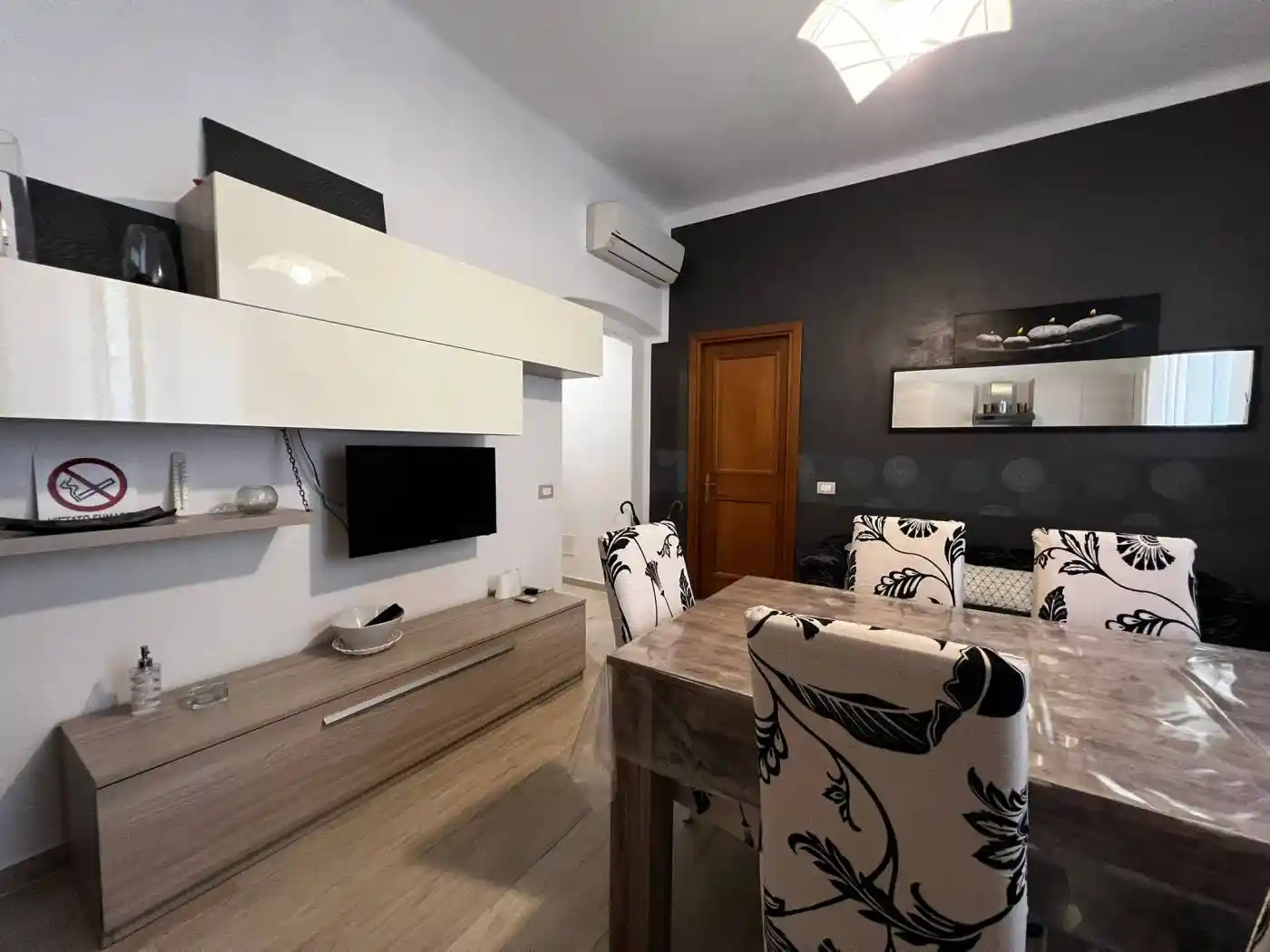 Quadrilocale via Guglielmo Oberdan 5, Centro Storico, La Spezia - foto 2