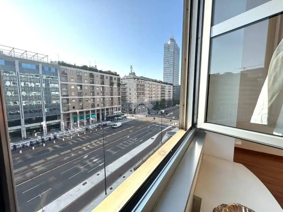 Trilocale via Vittor Pisani 13, Centrale, Milano - foto 3