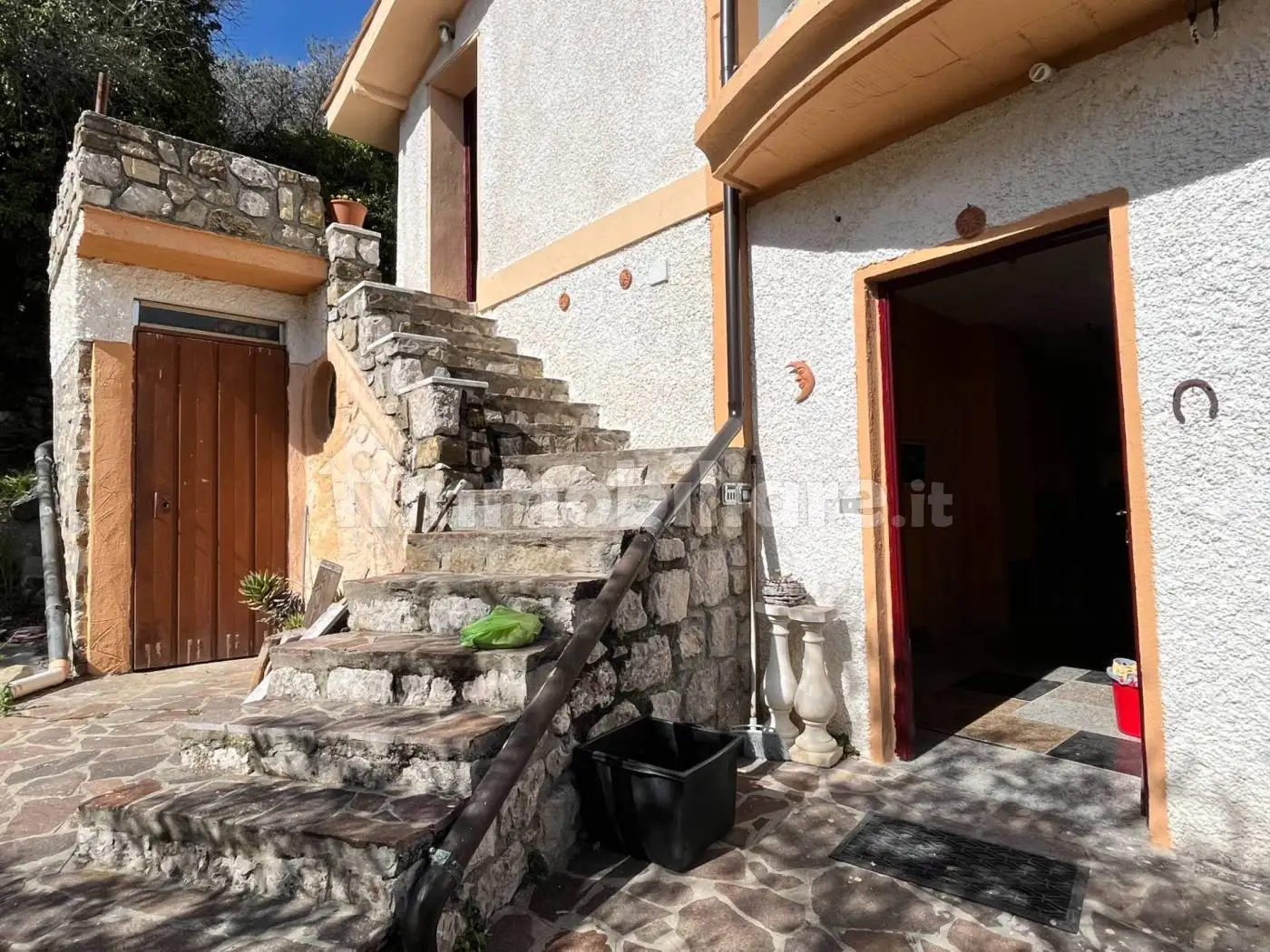 Casa indipendente in vendita a San Biagio della Cima