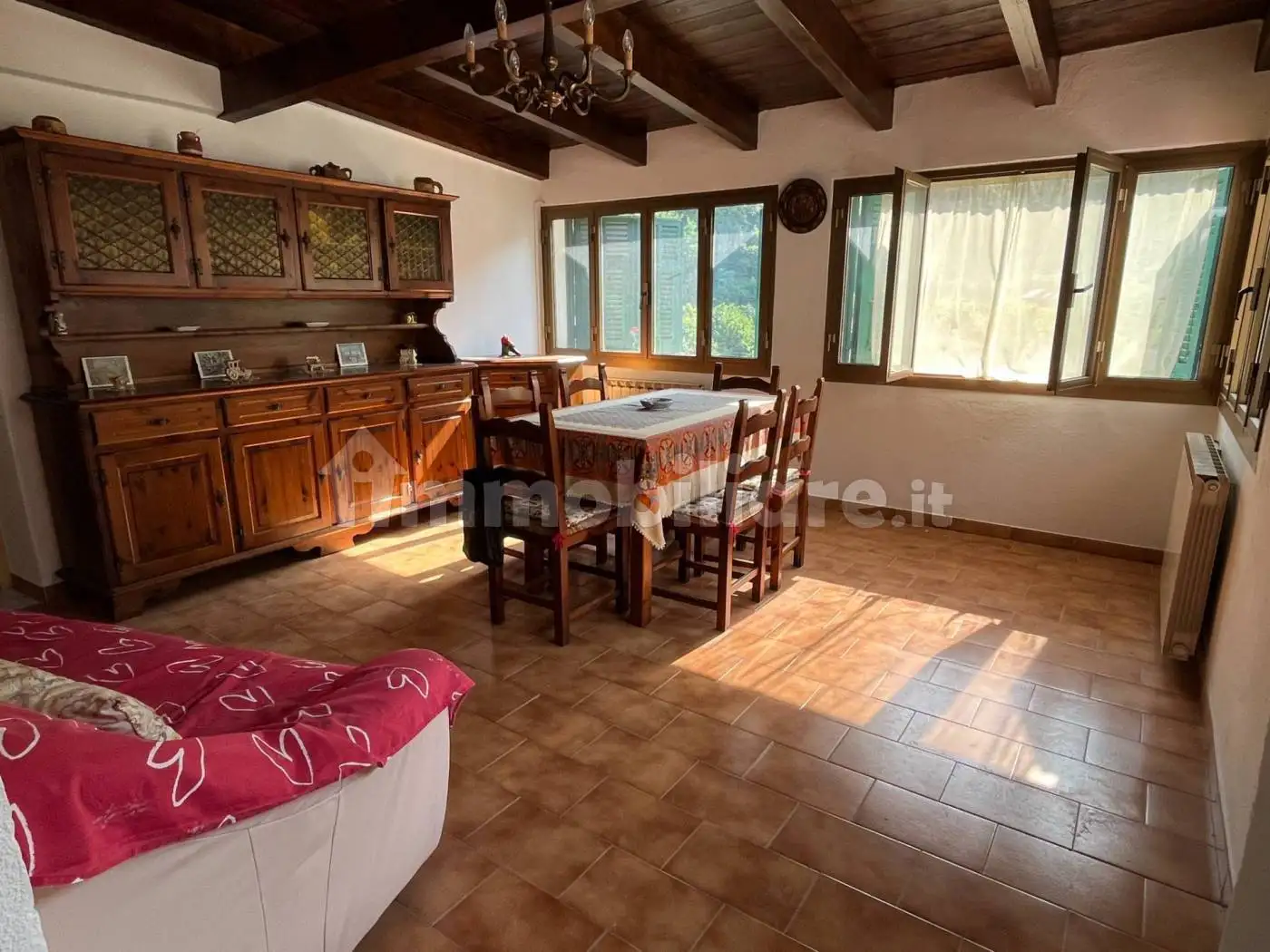 Appartamento in vendita a Rocchetta Nervina