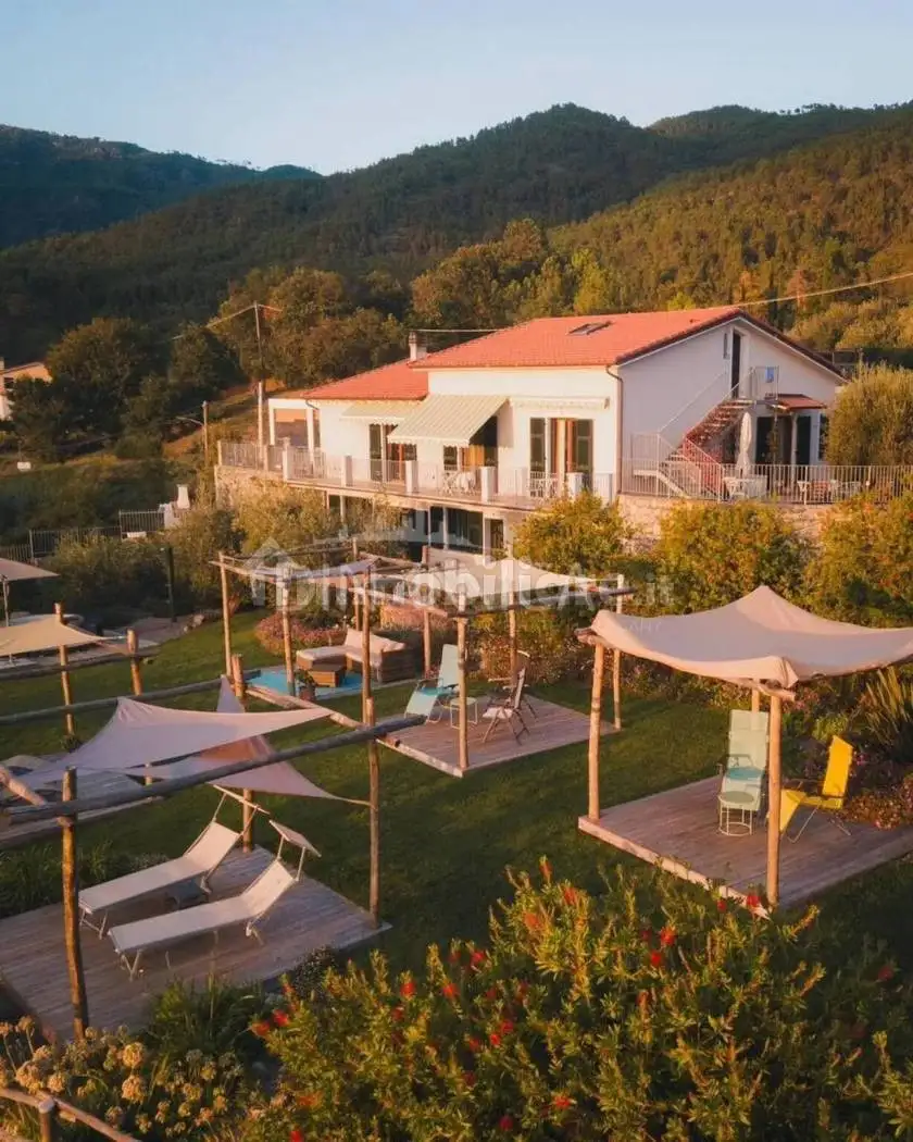 Villa in vendita a Deiva Marina