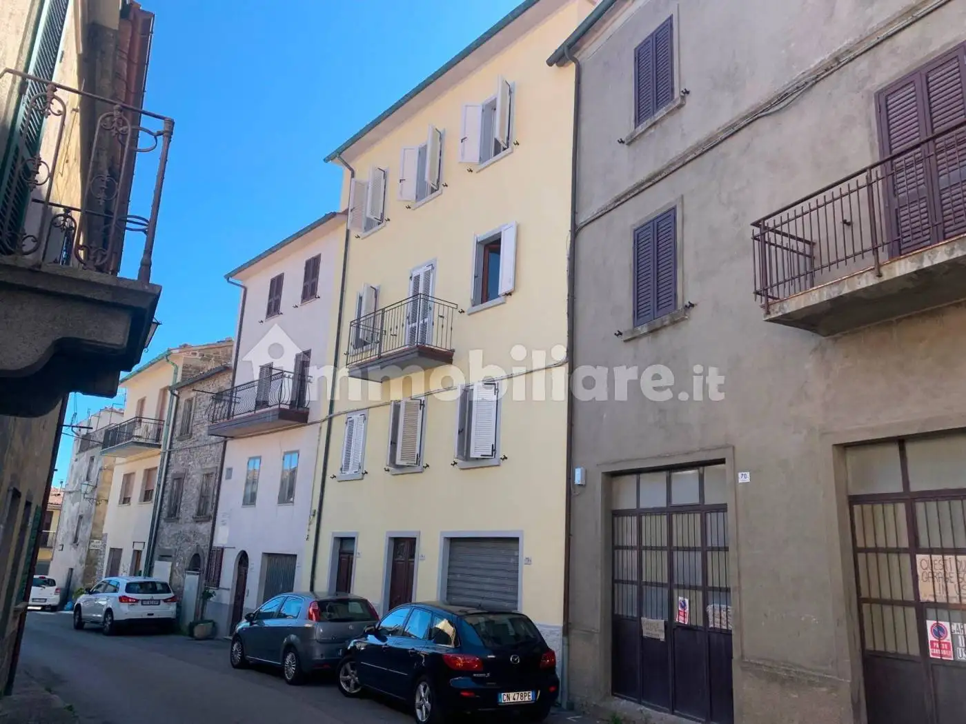 Terratetto unifamiliare via Giuseppe Garibaldi, Centro, Castell'Azzara - foto 2