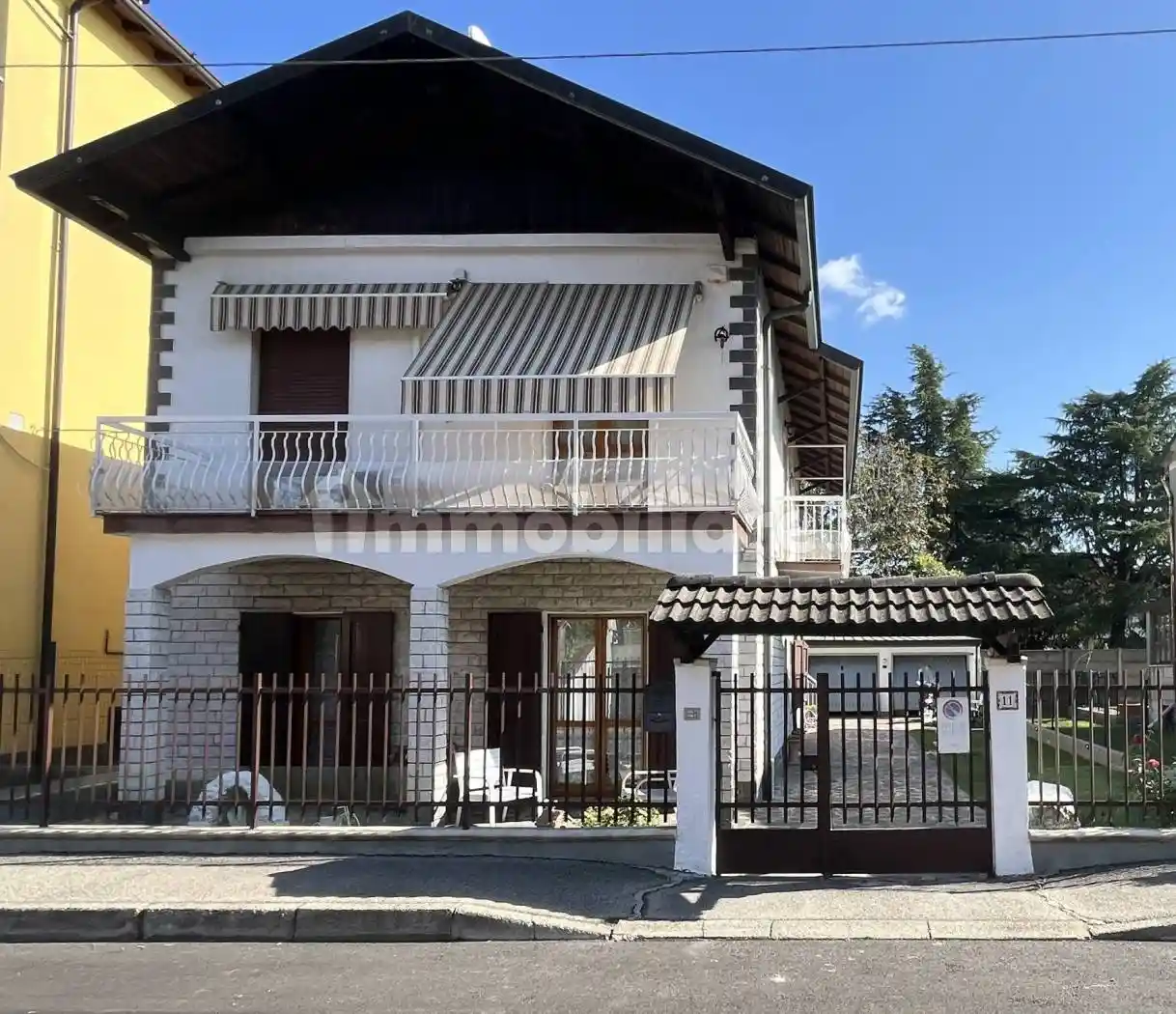 Villa in vendita a Mediglia