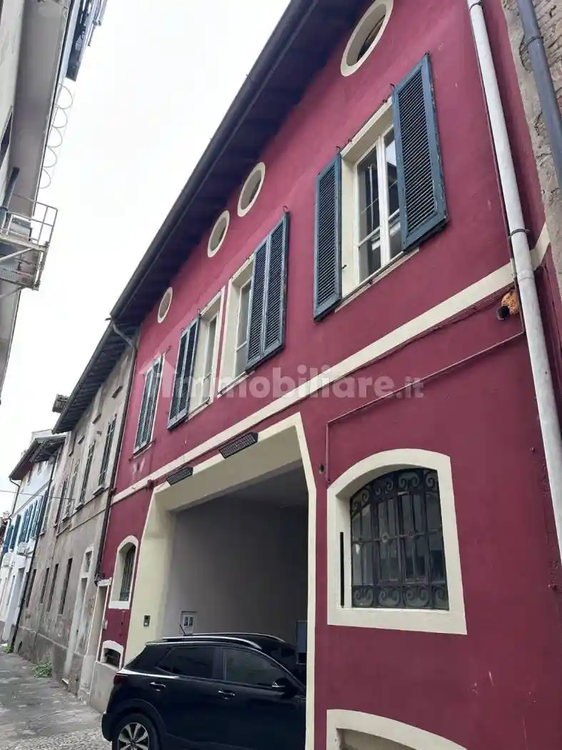 Casa indipendente in vendita a Crema